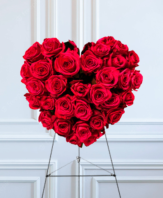 Corazón de flores funebres para Pamplona