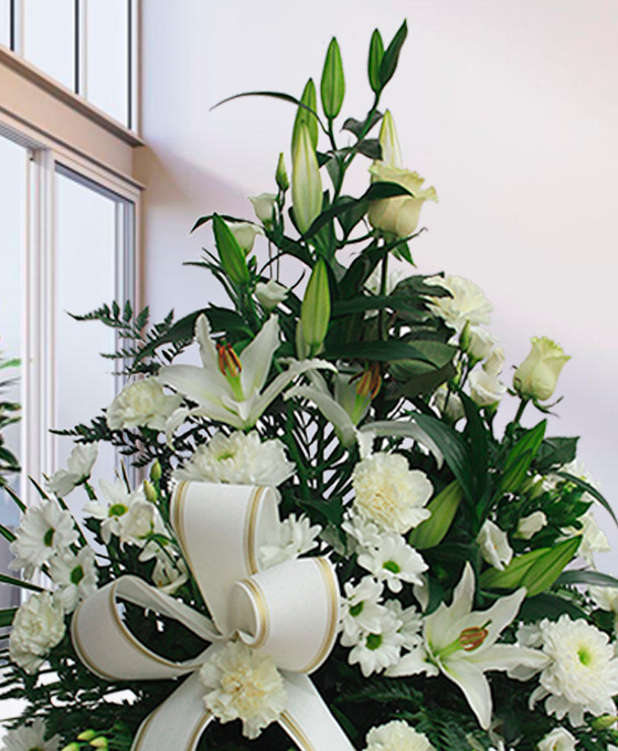 Centros de flores funerarias en Pamplona